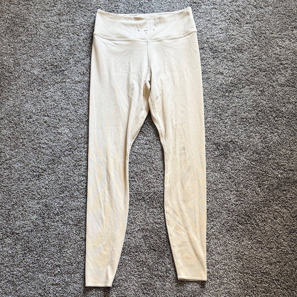 Nike Dri-Fit Women’s Nude Leggings | Medium